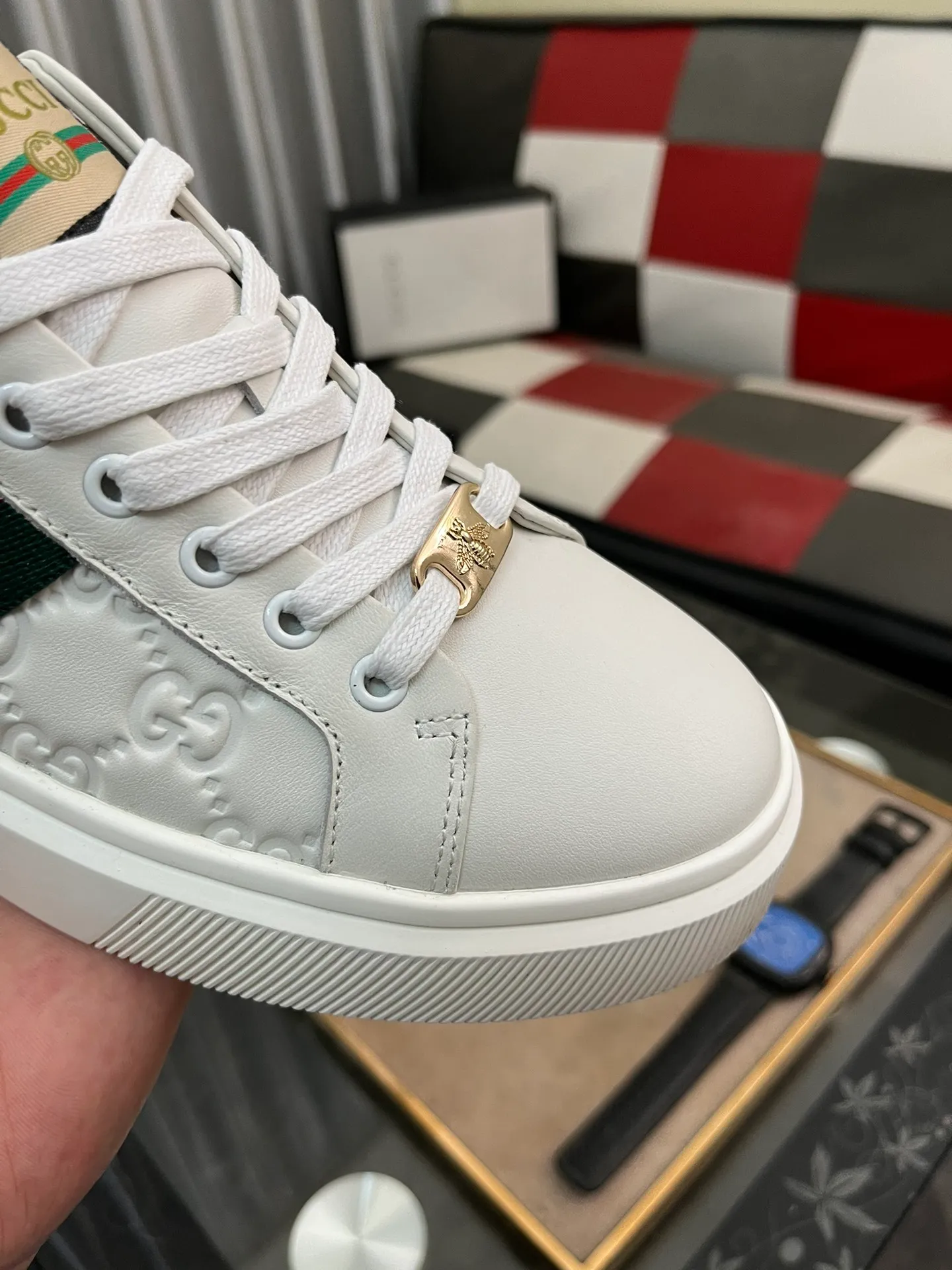 Men's shoes💰400⌚️⌚️[GUCCI] Gucci men's casual shoes are absolutely popular🔥The ultimate matching item for trendy men! The charm of super texture is irresistible, the main recommendation, the flower leather color is bright! The upper is made of high-quality cowhide + brand printed fabric, sheepskin feet, wear-resistant rubber sole, noble and elegant! Extremely comfortable🎁🎁You can be as handsome as you want💪 38-442️⃣colors available